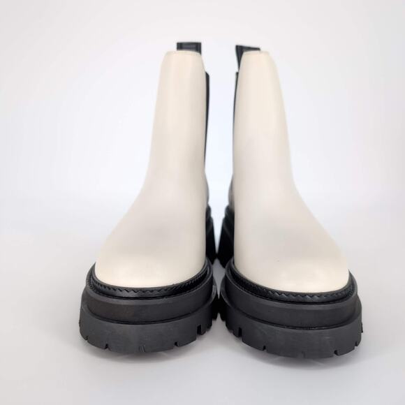 ZADIG & VOLTAIRE Ride Patent Leather Ecru & Black Chelsea Boots - Size 39 - NIB - Picture 1 of 15